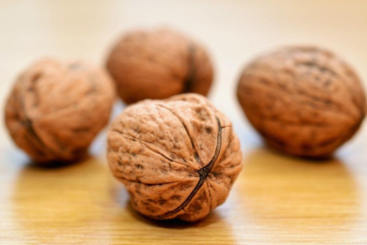 Benefits of Eating Walnuts